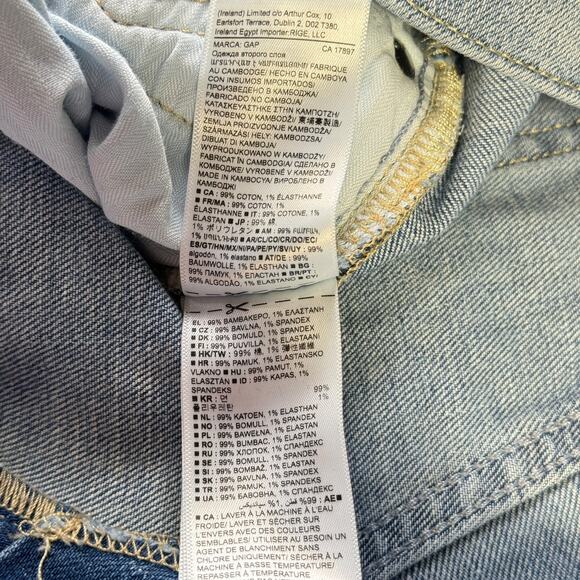 Gap Women's Jeans Girlfriend SZ 12 / 31 Mid Rise Raw Hem Blue Distressed Blue - Picture 11 of 13